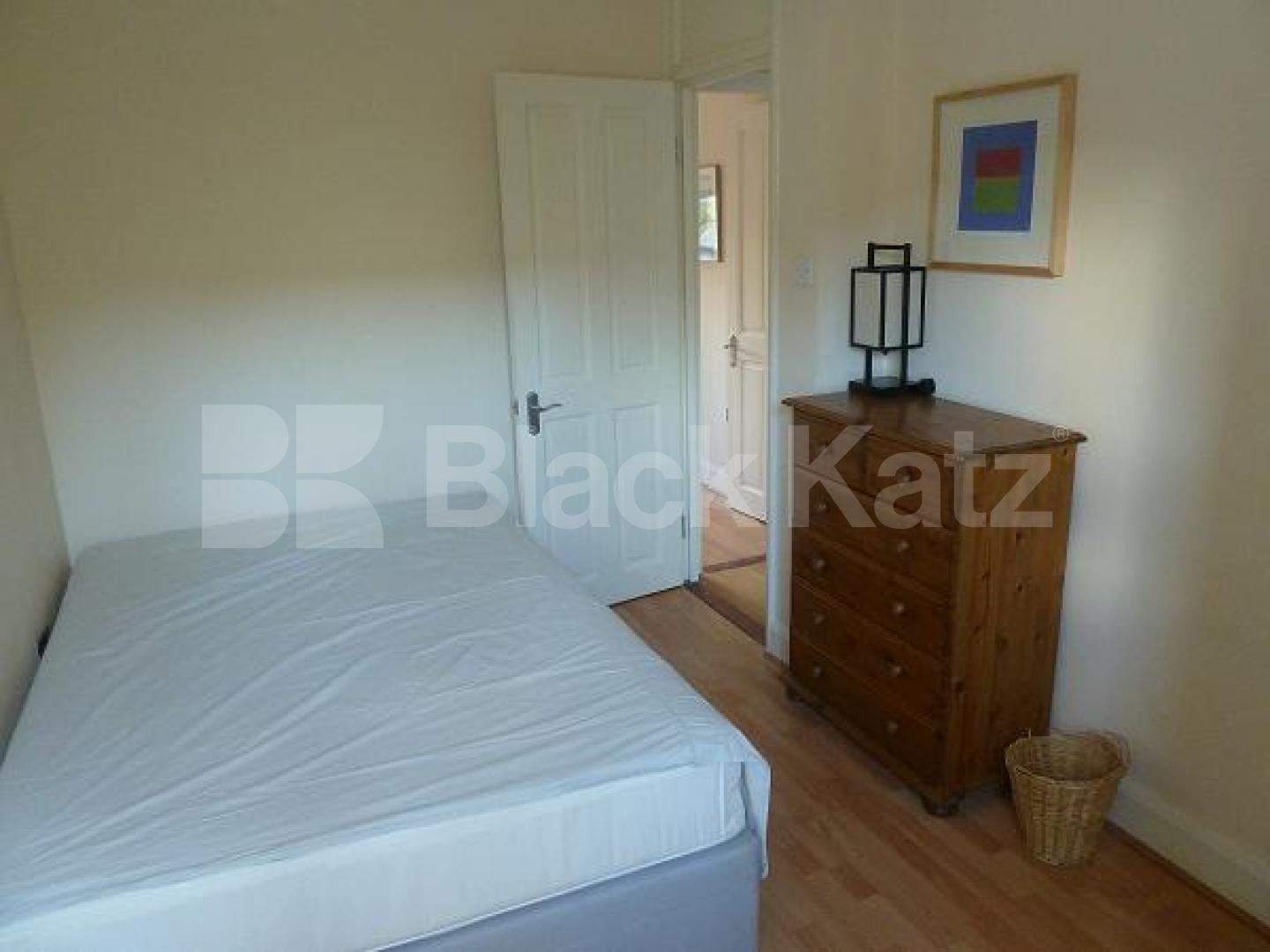 			New Instruction , 2 Bedroom, 1 bath, 1 reception Flat			 Ecclesbourne Road, Essex road